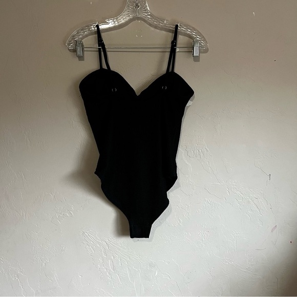 Cyn & Luca Black Pucker Ribbed One Piece Swimsuit - Picture 8 of 9